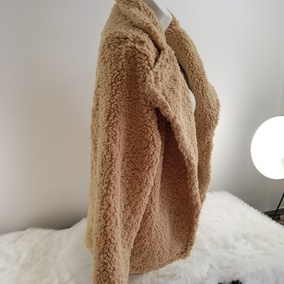 Sherpa Jacket - Picture 4 of 8